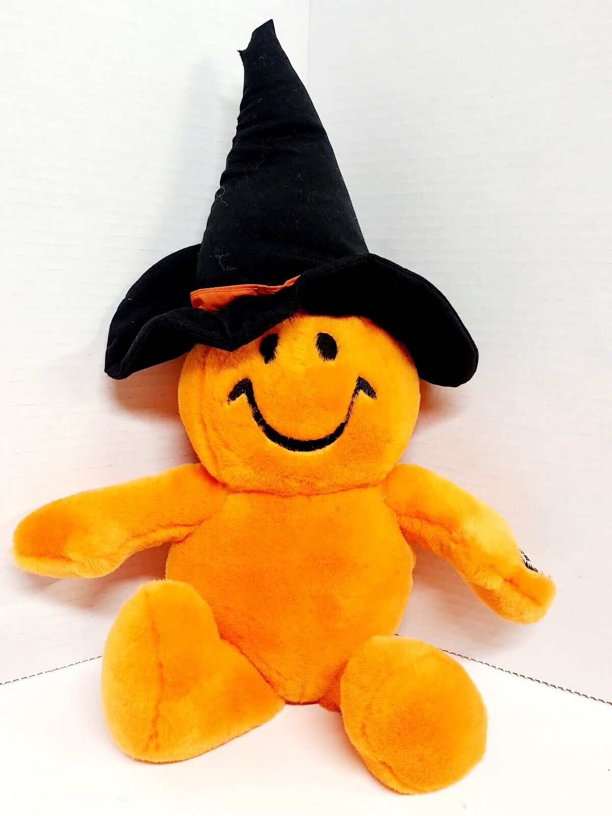 Tickle Tickle Wiggle Wiggle Plush Stuffed Animal Halloween Pumpkin Witch Giggle