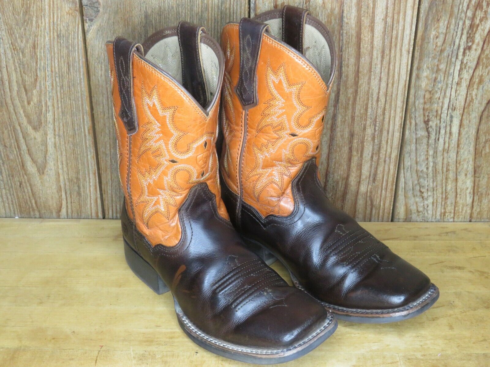 Kids Size 2 Ariat Tombstone Cowboy Boots Square Toe Orange/brown 10016227