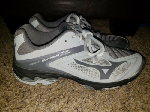 Mizuno Womens Size 9 Wave Lightning Z3 Volleyball Shoes Gray